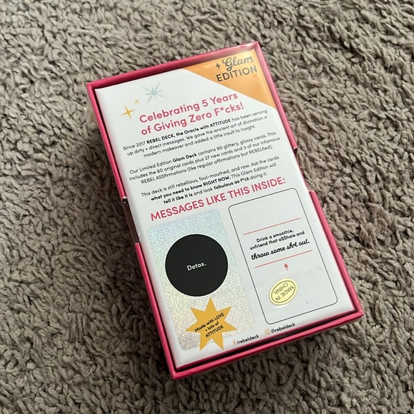 REBEL DECK - The Oracle with Attitude *Limited GLAM Edition (90 Cards)* - Picture 2 of 3